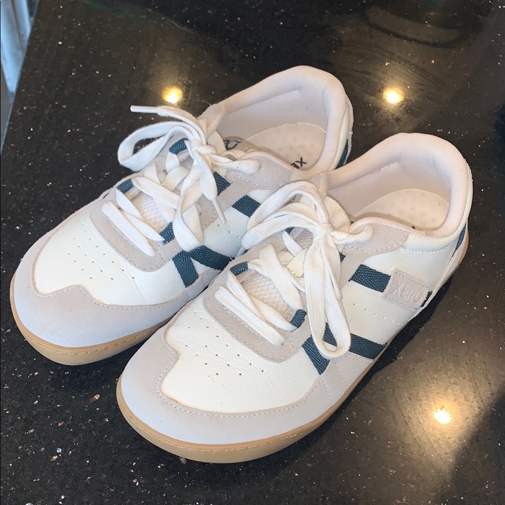 Xero Womens Size 8 Blue & White Sneaker Barefoot Shoe